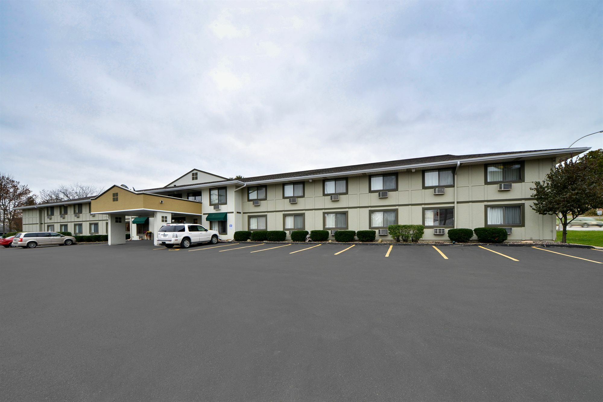 Super 8 By Wyndham Rochester Mayo Clinic Area Exterior foto